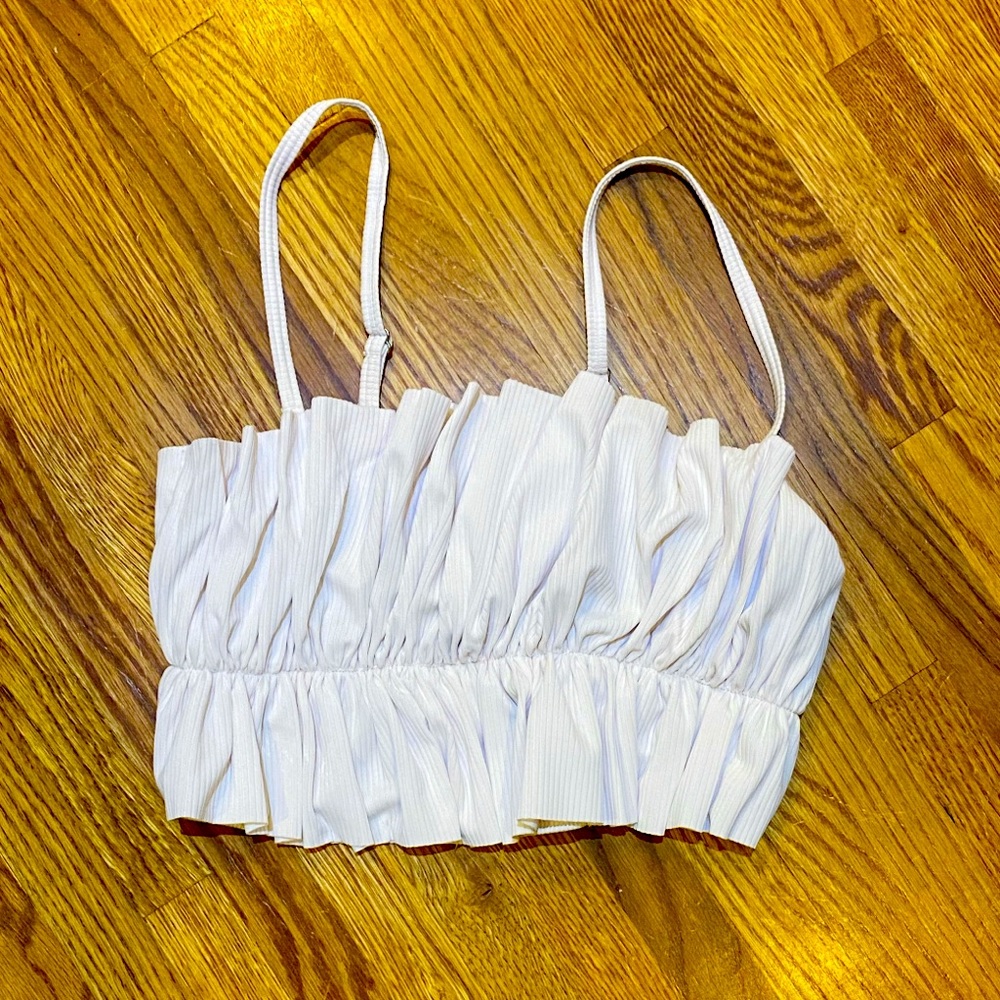 Kortni Jeane oversized ruffle top ribbed white NWT